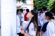 Thi vào trường chuyên: Cuộc đua khốc liệt và áp lực tâm lý học sinh