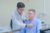 Bệnh viện E cứu sống người đàn ông bị đột quỵ do nhồi máu cơ tim tại Hà Nội