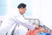 Nạn nhân vụ xả súng ghen tuông nhập viện trong tình trạng nguy kịch tại TPHCM