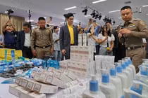 Thái Lan triệt phá kho hàng, thu giữ hơn 78.000 mỹ phẩm giả