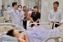 Hơn 300 người nhập viện sau vụ ngộ độc bánh mì tại Đồng Tháp