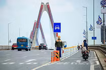 Hà Nội rà soát từ hạ tầng, tổ chức giao thông trên các cây cầu trọng điểm