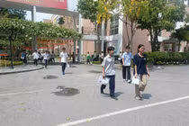 Kỳ thi lớp 10 THPT 2026 ở Hà Nội áp lực hơn thi Đại học. Ảnh Bình Nguyên