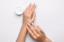 Một mẫu sản phẩm Vitamin E bị thu hồi, tiêu huỷ 