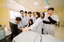 Sinh viên Trường trung cấp nghề Giao thông công chính Hà Nội.