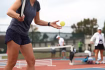 Nguy cơ chấn thương khi chơi pickleball và bí quyết bảo vệ sức khỏe