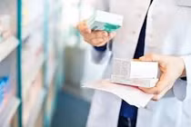 Xử phạt các nhà thuốc, cá nhân vi phạm quy định dược phẩm tại TP HCM