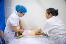 Hà Nội giảm suy dinh dưỡng ở trẻ, kiểm soát thừa cân béo phì
