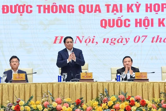 Nhiều quy định mới, đột phá về tổ chức, sắp xếp bộ máy Nhieu quy dinh moi, dot pha ve to chuc, sap xep bo may