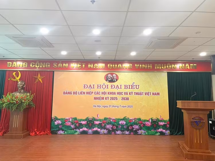 dai-hoi5.jpg