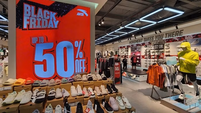 black-friday4.jpg