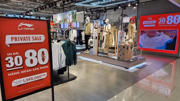 black-friday3.jpg