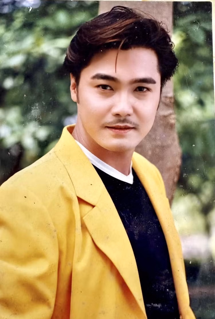 ly-hung1.jpg