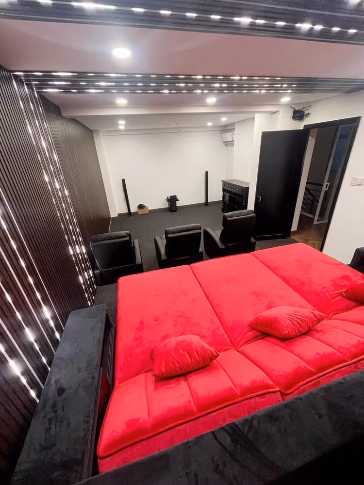 penthouse9.jpg