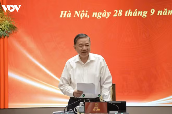 Tổng Bí thư, Chủ tịch nước Tô Lâm chủ trì phiên họp về hoàn thiện thể chế