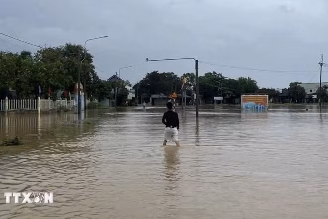Thời tiết 6/10: Không khí lạnh gây mưa lớn ở Trung Bộ