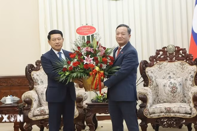 Việt Nam-Lào tiếp tục thúc đẩy quan hệ hợp tác phát triển đi vào chiều sâu