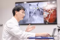 Quyết định đột phá trong phòng mổ, cứu bệnh nhân lóc tách động mạch chủ cận kề "cửa tử"