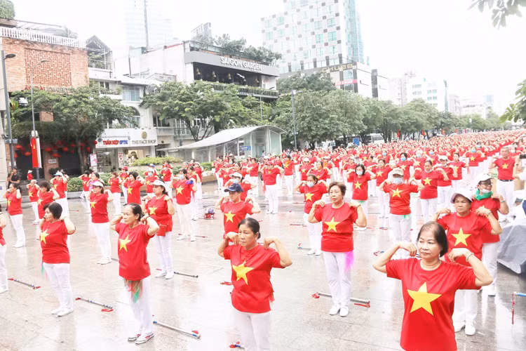 Nguoi Viet co khoang 8 den 11 nam phai song chung voi benh tat hinh anh 1