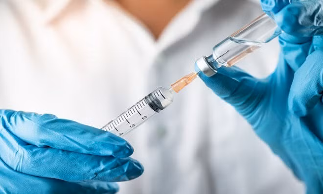 Moderna sẽ thử nghiệm vaccine Covid-19 trên quy mô lớn hơn trong giai đoạn 2. Ảnh: iStock.