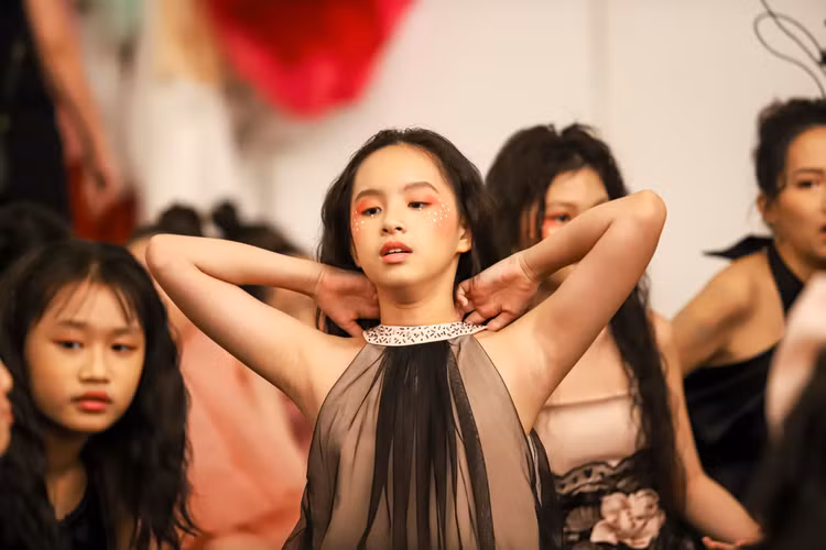 mau nhi bieu dien thoi trang anh 6
