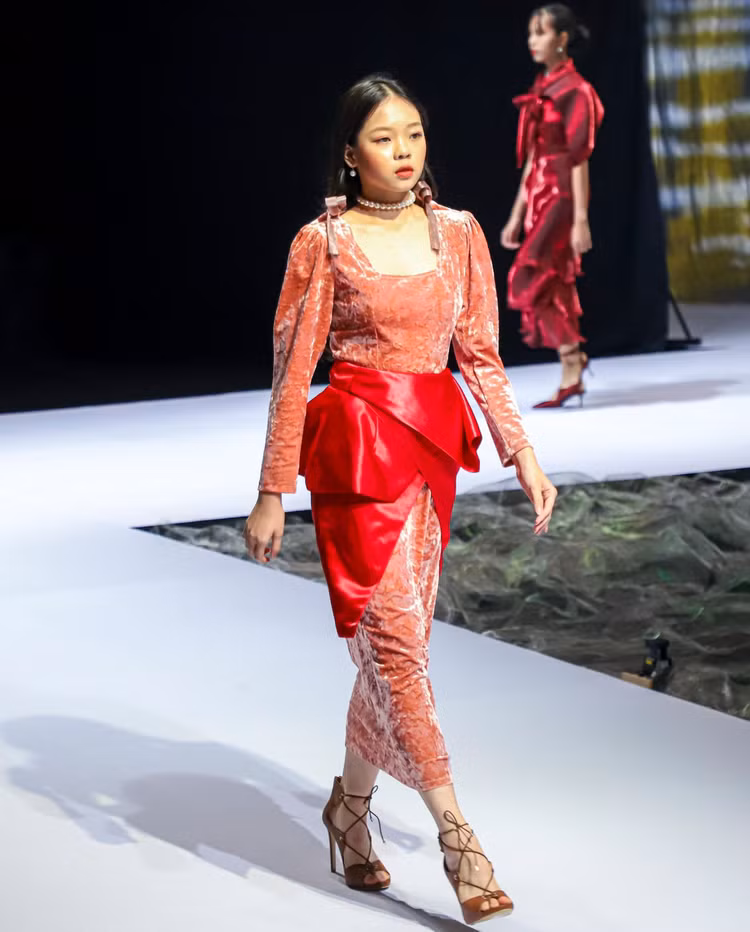 mau nhi bieu dien thoi trang anh 30