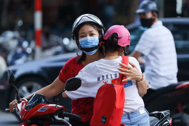 Đề thi Văn tốt nghiệp THPT 2020: Phù hợp với thực tế, điểm 8 – 9 sẽ rất ít - 2