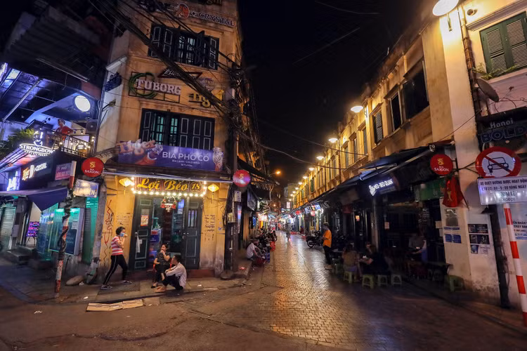 Gia nha dat tren troi cua pho di bo anh 3