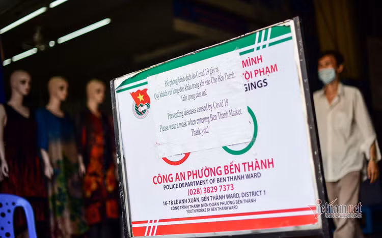 Người dân TP.HCM kích hoạt các biện pháp phòng dịch Covid-19