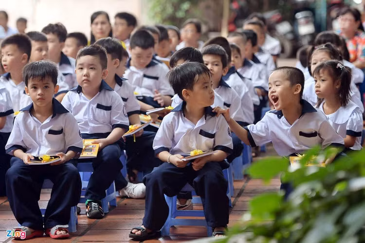 cho hoc sinh nghi he tu thang 6 anh 2