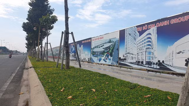 NÓNG: Bắt 3 lãnh đạo Tổng Công ty Bình Dương liên quan đến 43 ha đất vàng - Ảnh 1.