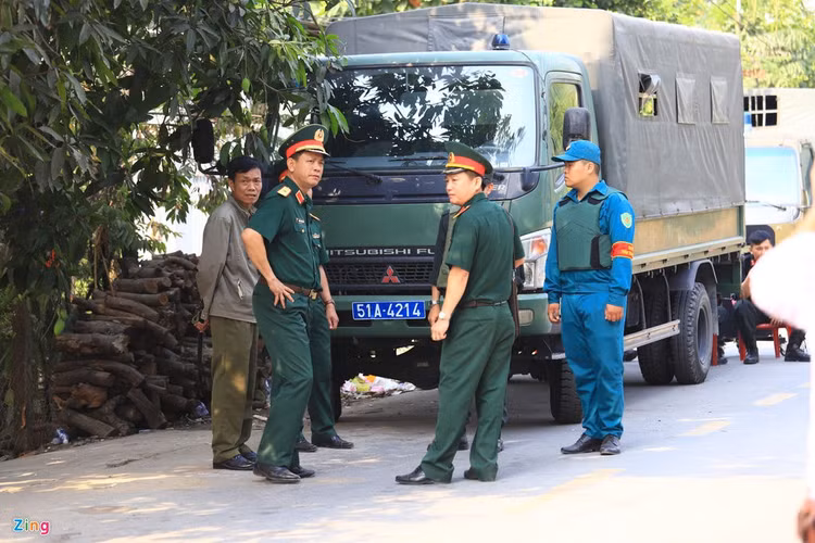 Ba ngay truy lung Tuan 'Khi' va su nhieu loan thong tin hinh anh 3 18_zing.jpg