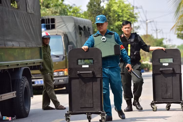 Ba ngay truy lung Tuan 'Khi' va su nhieu loan thong tin hinh anh 4 19_zing.jpg
