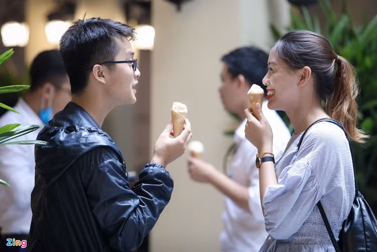 Hieu kem Trang Tien thay doi dien mao voi 10 ty dong hinh anh 3 4_zing.jpg
