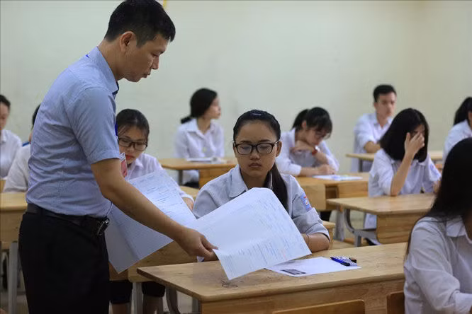 Chốt phương án tổ chức kỳ thi tốt nghiệp THPT năm 2021 ảnh 1