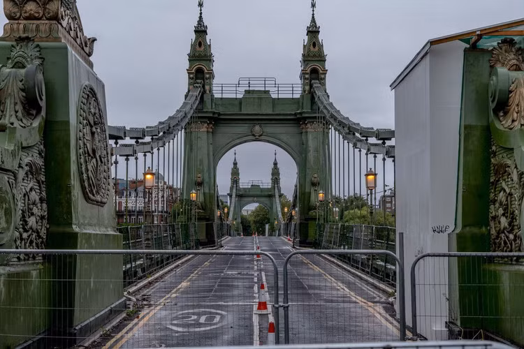 cau London sup do anh 3