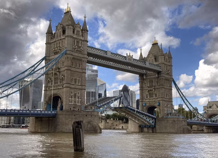 cau London sup do anh 4
