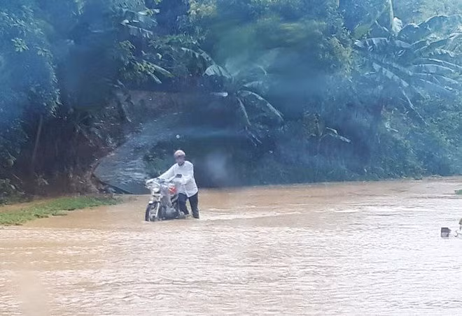 thiet hai do mua lu o mien nui phia Bac anh 2