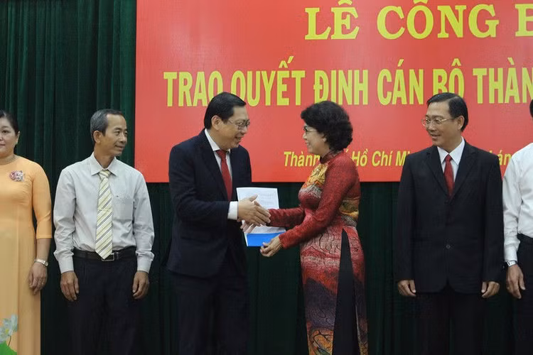 Trao quyết định cán bộ lãnh đạo chủ chốt TP Thủ Đức - ảnh 5