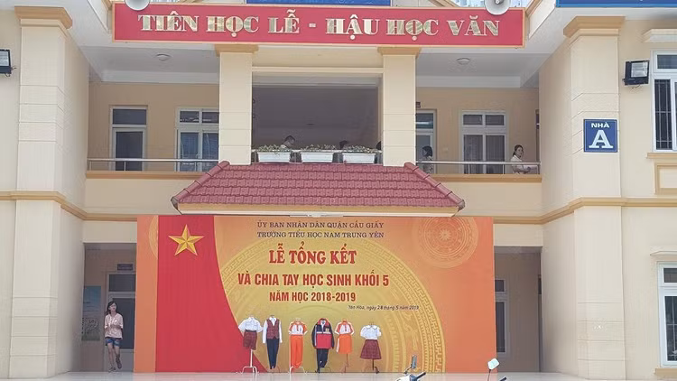 tien-hoc-le-hau-hoc-van(1).jpg