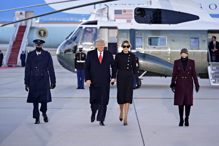 Tiết lộ lá thư ông Trump để lại cho tân Tổng thống Biden trước khi rời Nhà Trắng - Ảnh 1.
