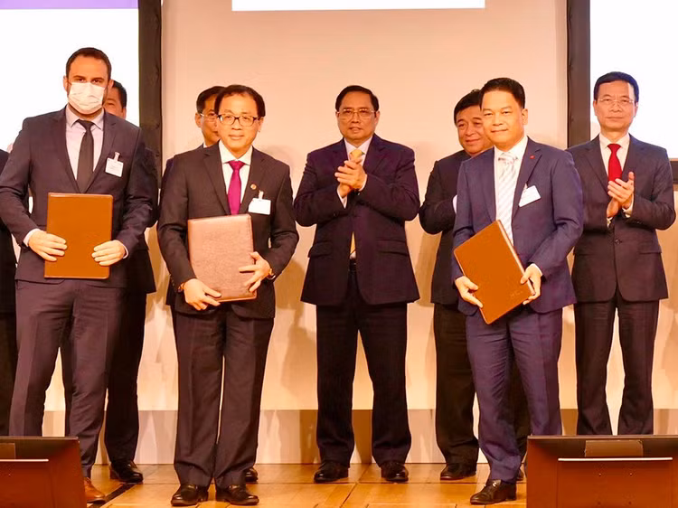 t-t-group-2.jpg