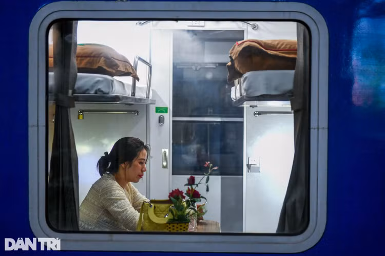 Vắng lặng ở Ga Hà Nội ngày chạy lại đôi tàu khách Thống nhất SE3/SE4 - 12