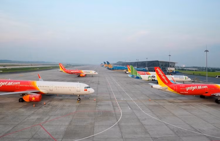 Máy bay của các hãng hàng không tại sân bay quốc tế Nội Bài. (Ảnh: CTV/Vietnam+)