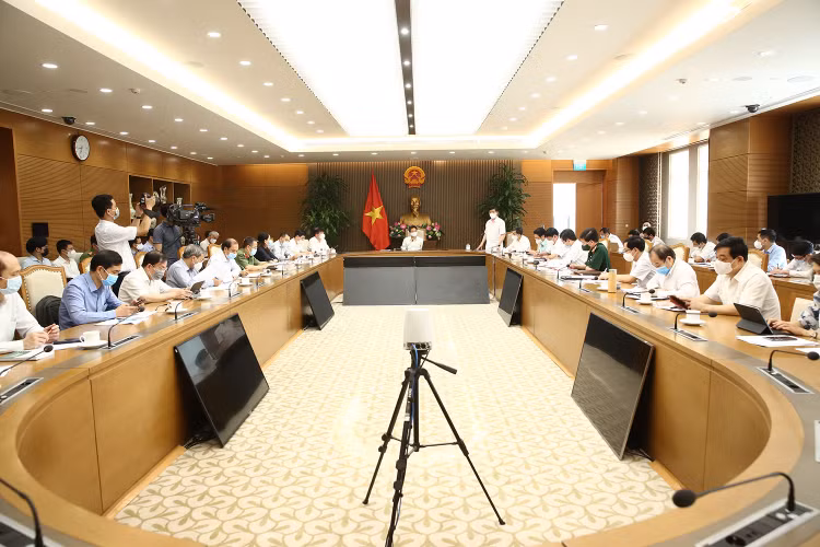 Dịch COVID-19: Không thay đổi chiến lược chống dịch, thực hiện nghiêm 5K ảnh 3 DDN_5262