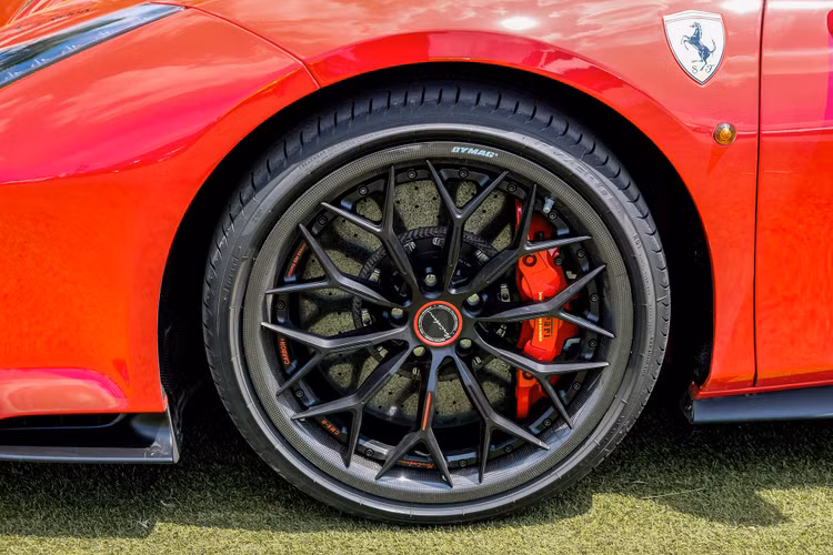 Ferrari 488 Pista Spider cua dai gia Hoang Kim Khanh anh 3