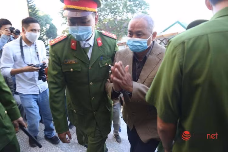 Nguyên Bí thư xã phủ nhận kế hoạch giết cháu để 'cướp xác', trục lợi bảo hiểm và thoát nợ
