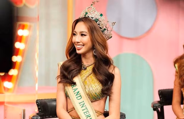 thuy-tien-khan-tieng.jpg