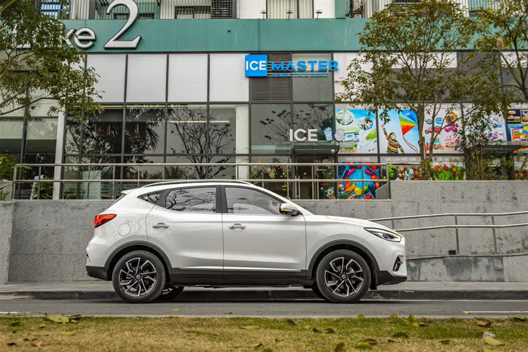 Thân xe MG ZS Smartup 2021