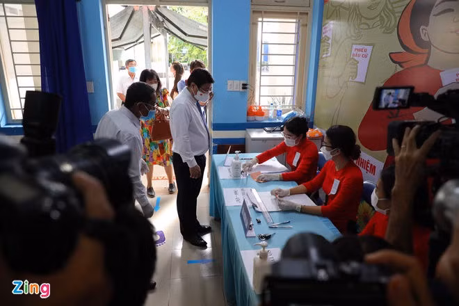 bau cu dai bieu Quoc hoi va HDND anh 11